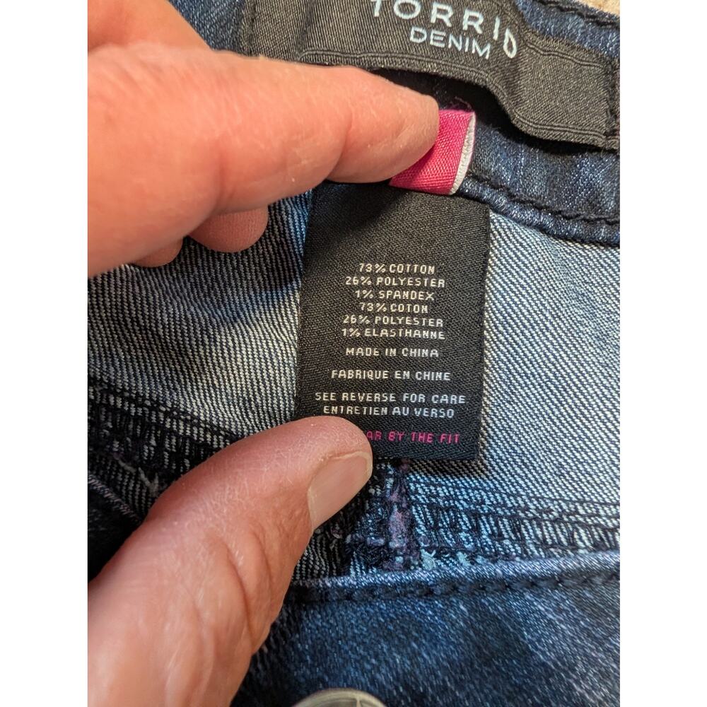 Torrid Denim Women's 18 Dark Wash Gray Leopard Print Skinny Jeans Stretch - Picture 9 of 10